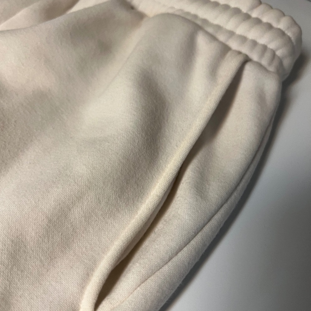 Fabletics Creamy White Joggers w Green Drawstring Inside Elastic Waist Pockets - Picture 5 of 8